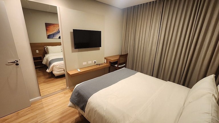 Elegante Serra Flat com vista Catedral