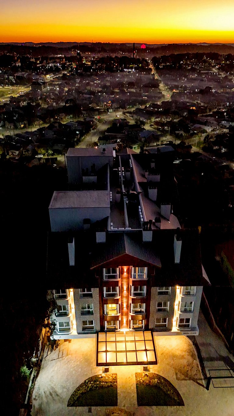 Elegante Serra Flat com vista Catedral