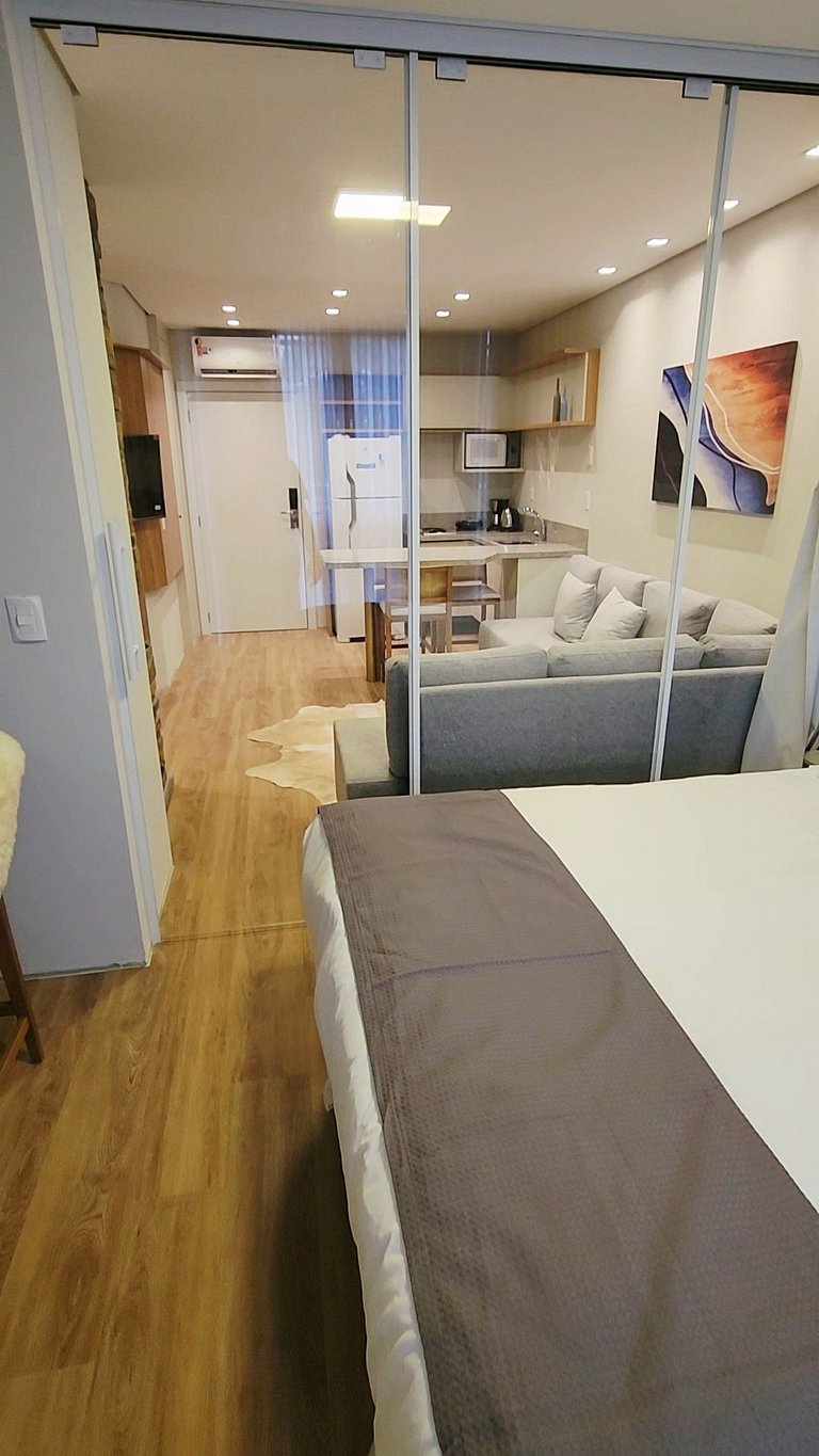 Flat Luxo com Lareira e Piscina em Canela