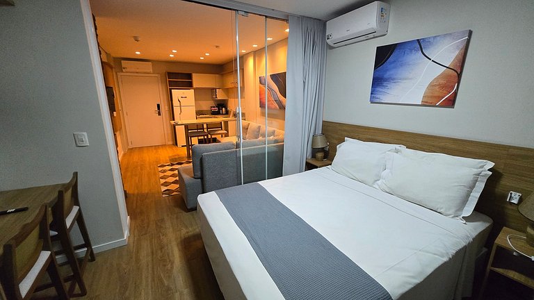 Flat Luxo c/ Lareira + Piscina | Serra Class