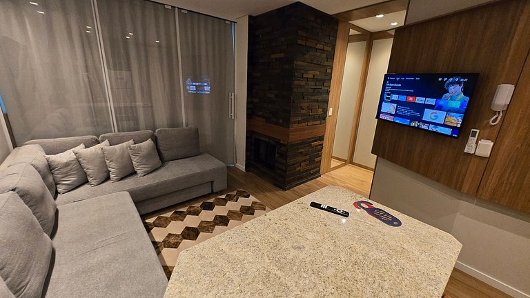 Flat Luxo c/ Lareira + Piscina | Serra Class