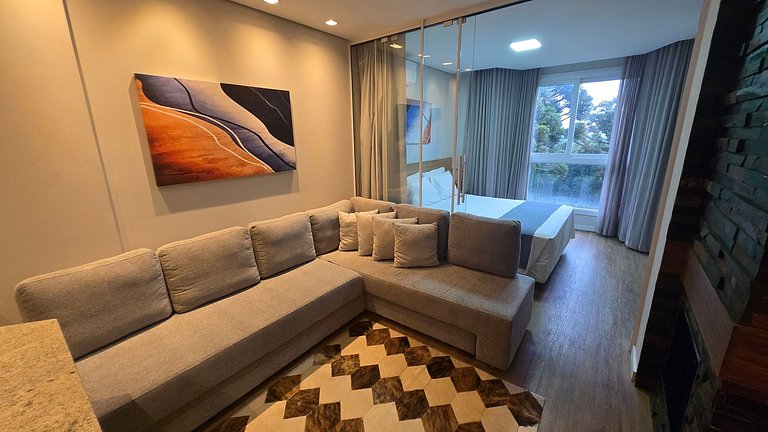Flat Luxo c/ Lareira + Piscina | Serra Class