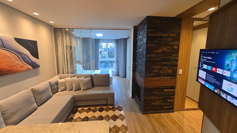 Flat Luxo com Lareira e Piscina em Canela