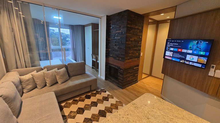 Flat Luxo c/ Lareira + Piscina | Serra Class