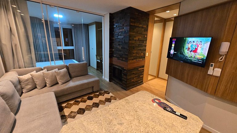 Flat Luxo com Lareira e Piscina em Canela