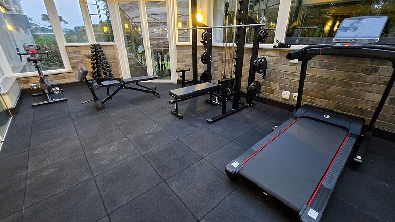 Mountain Village Garden Flat