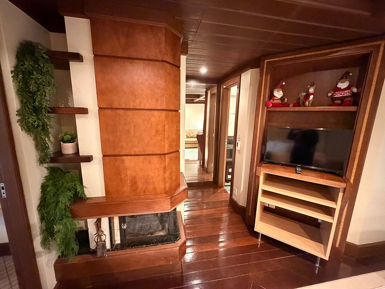 Flat Elegante c/ Lareira e banheira | Canela