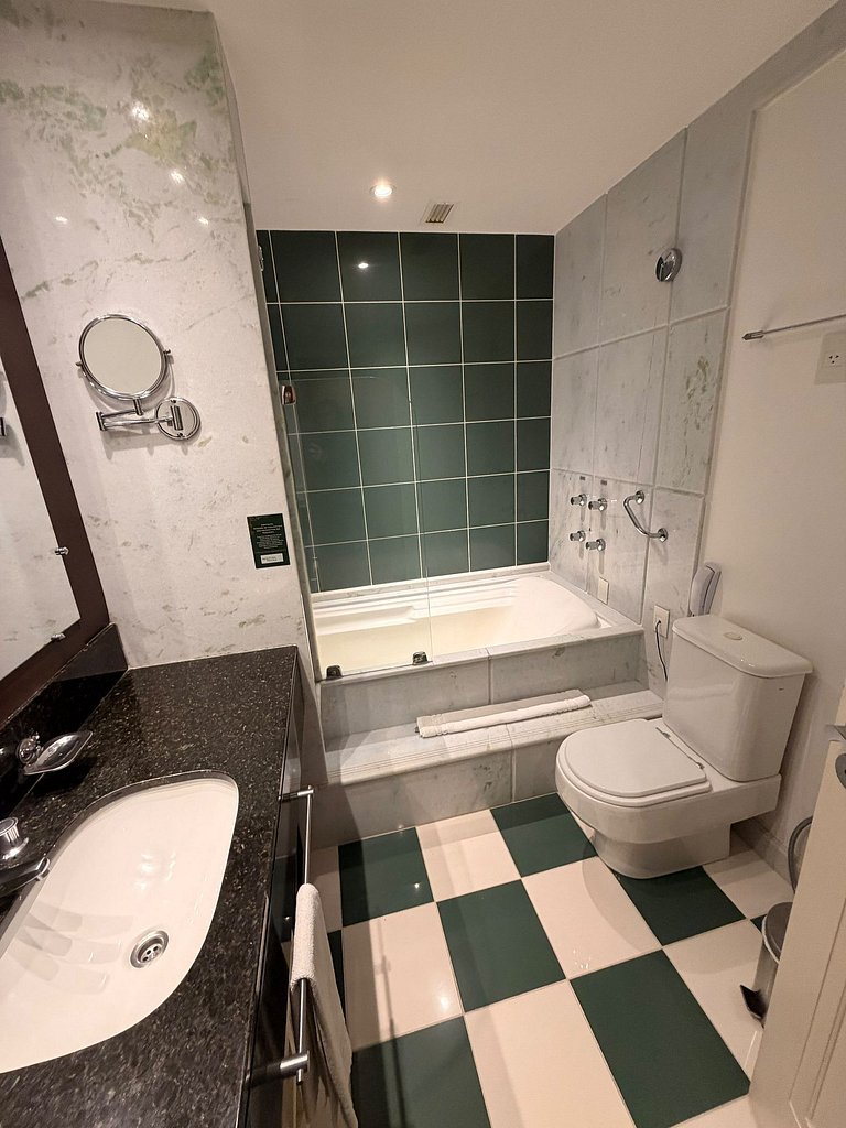 Flat Elegante c/ Lareira e banheira | Canela